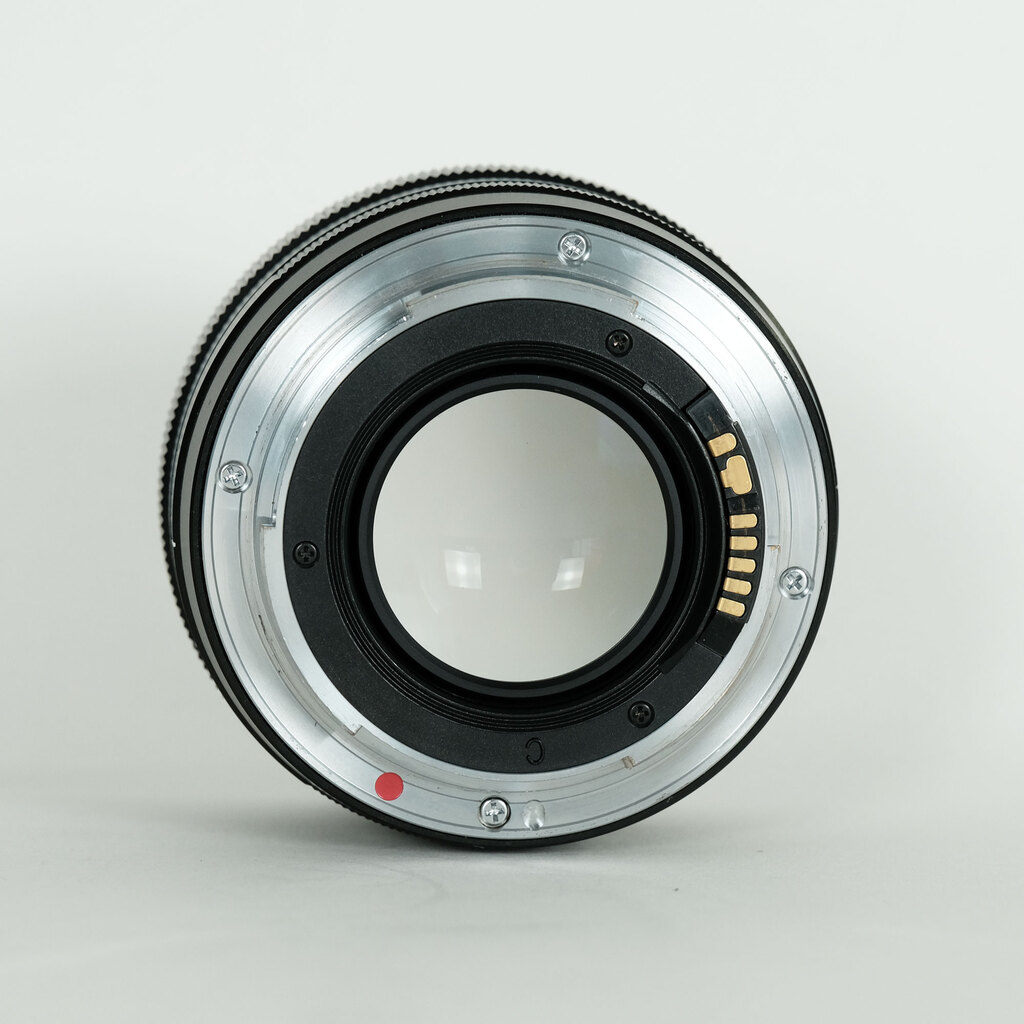 Carl Zeiss Planar T* 50mm F1.4 ZE [キヤノンEF用]