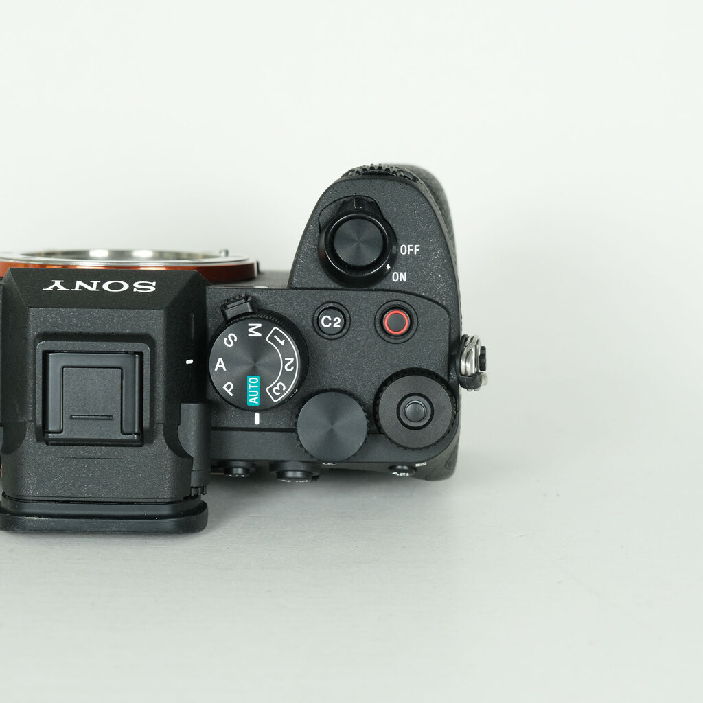 SONY α7 IV（ILCE-7M4）の出品 | ONE SCENE（ワンシーン）