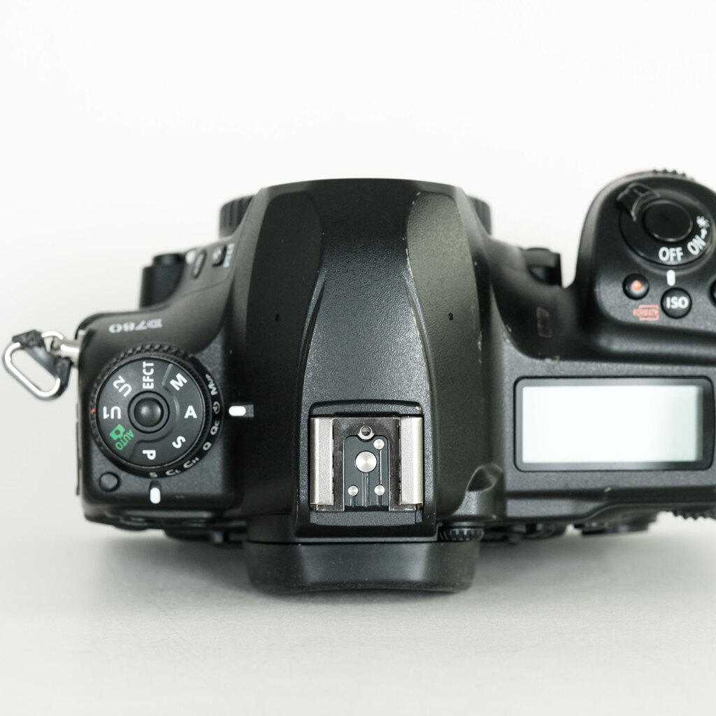 Nikon D780
