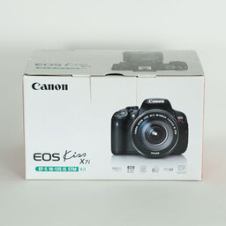Canon EOS Kiss X7i