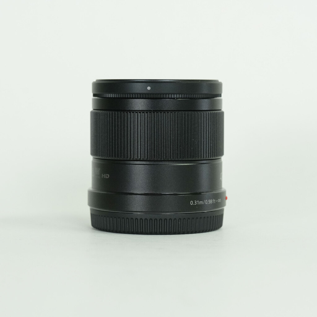 Panasonic LUMIX G 42.5mm / F1.7 ASPH. / POWER O.I.S.