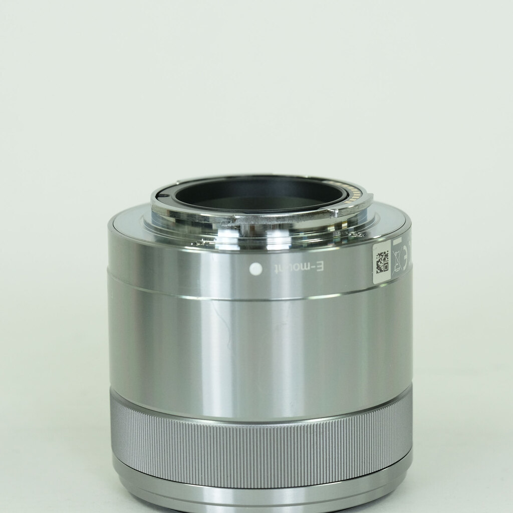 SONY E 30mm F3.5 Macro SEL30M35