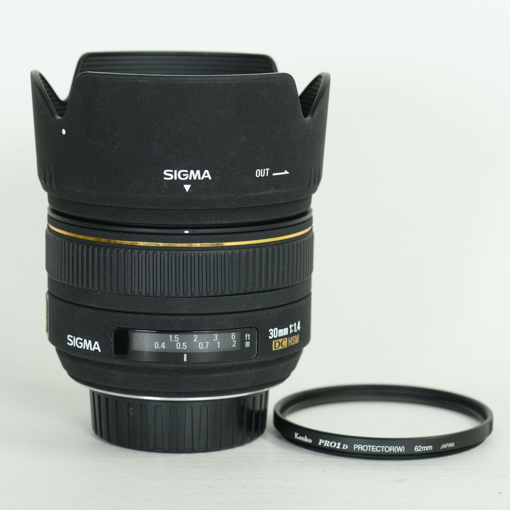 SIGMA 30mm F1.4EX DC HSM (ニコンF用) SIGMA 30mm F1.4EX DC HSM (ニコンF用)