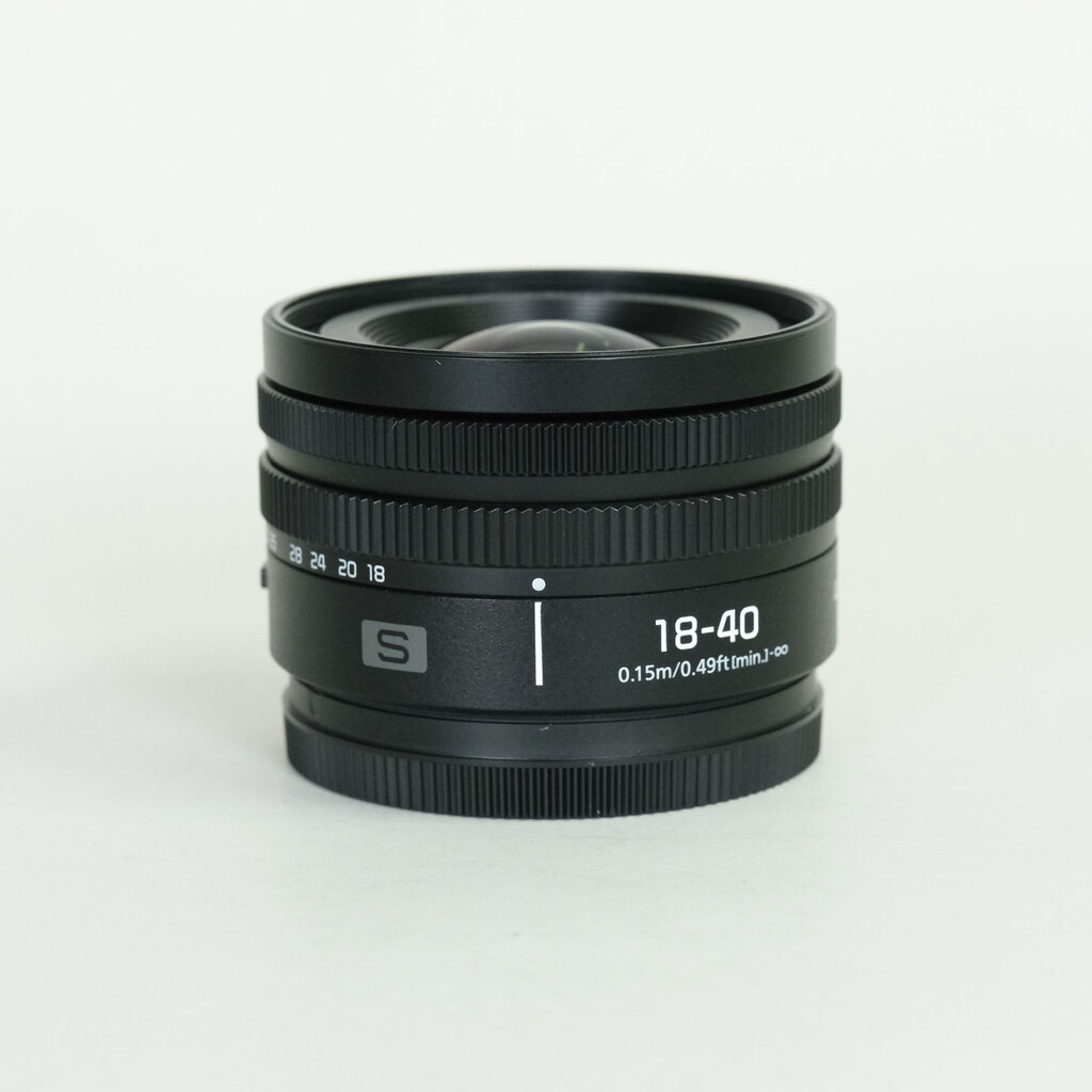 Panasonic LUMIX S 18-40mm F4.5-6.3