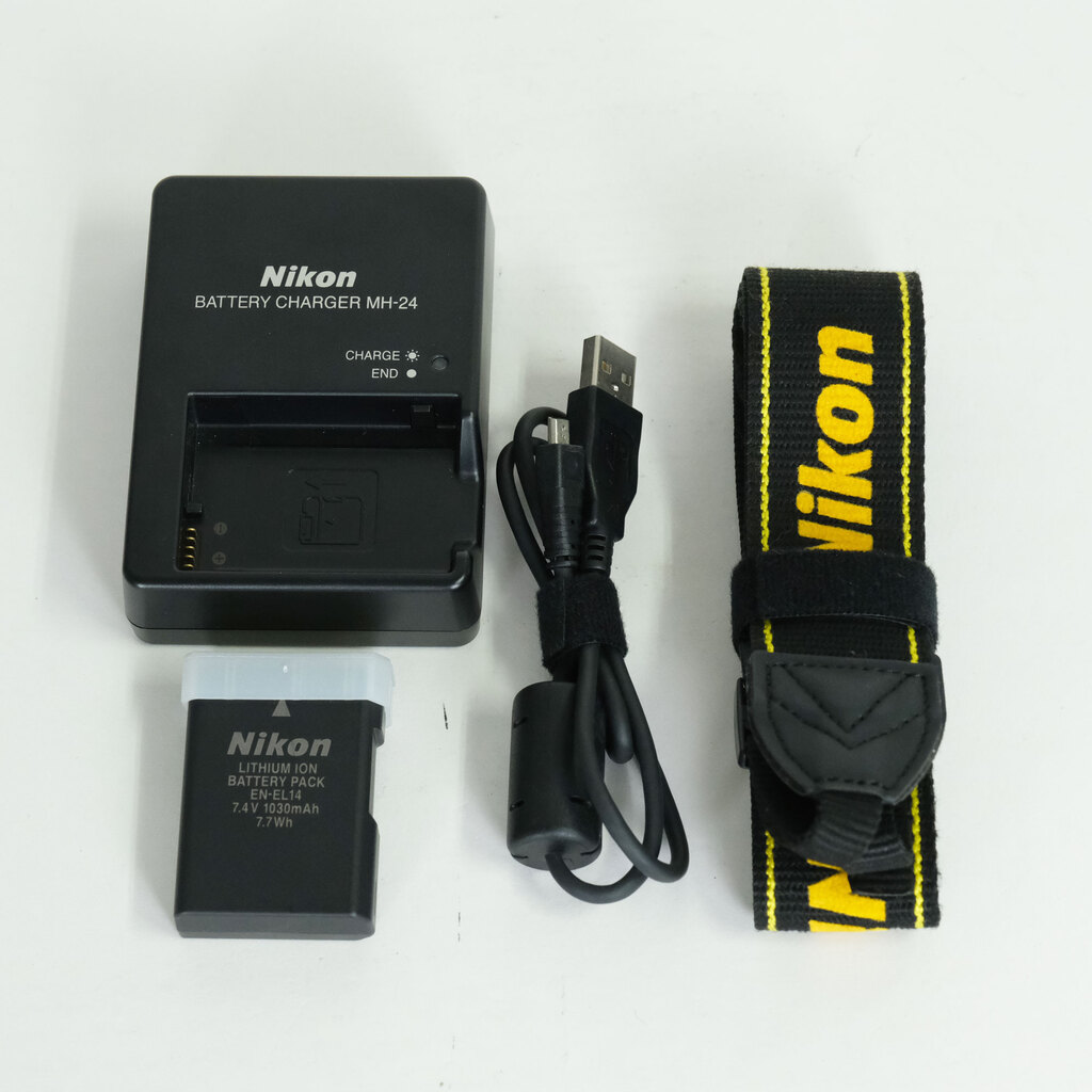 Nikon D5200 ボディ ブラック