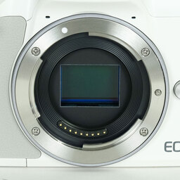 Canon EOS Kiss M2