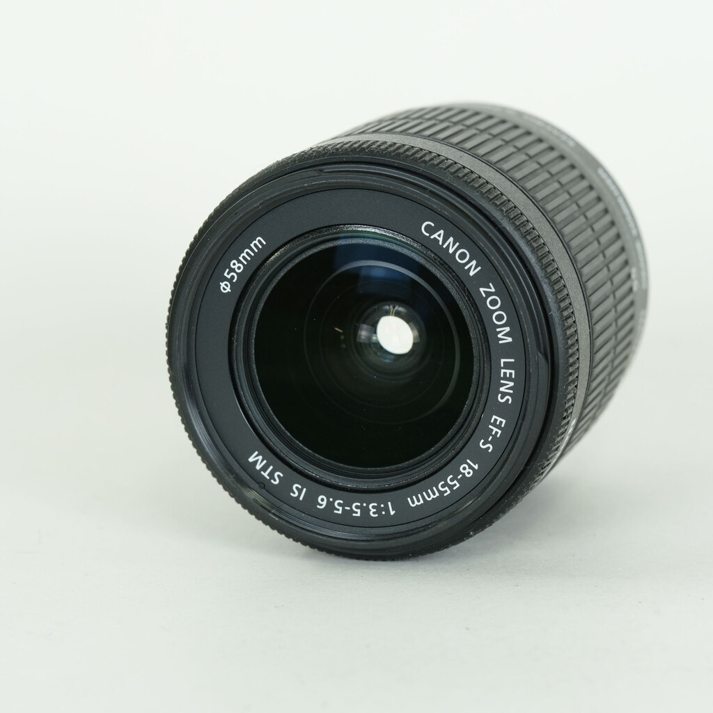 Canon EF-S18-55mm F3.5-5.6 IS STM