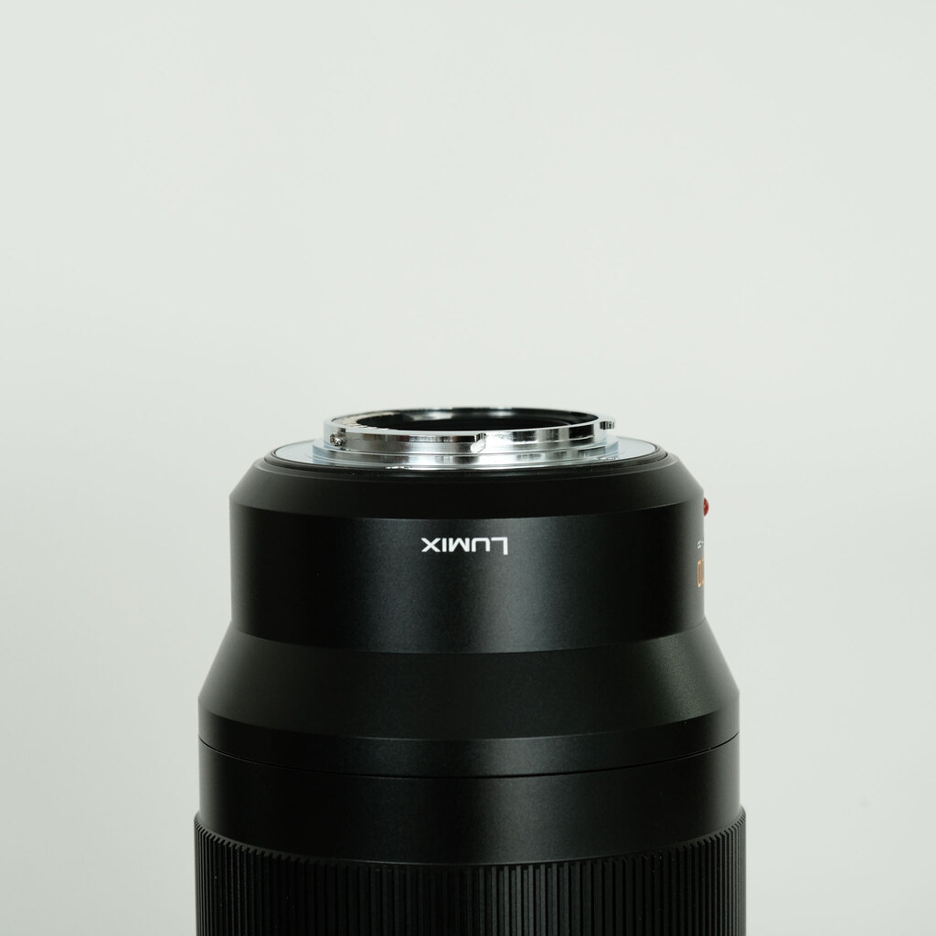 Panasonic LEICA DG VARIO-ELMARIT 50-200mm / F2.8-4.0 ASPH. / POWER O.I.S.