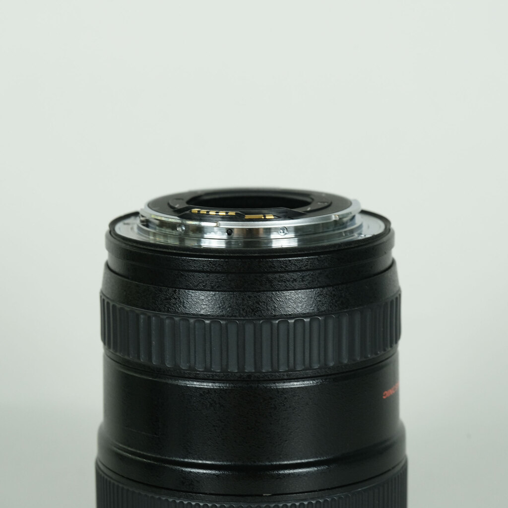 Canon EF17-40mm F4L USM Canon EF17-40mm F4L USM