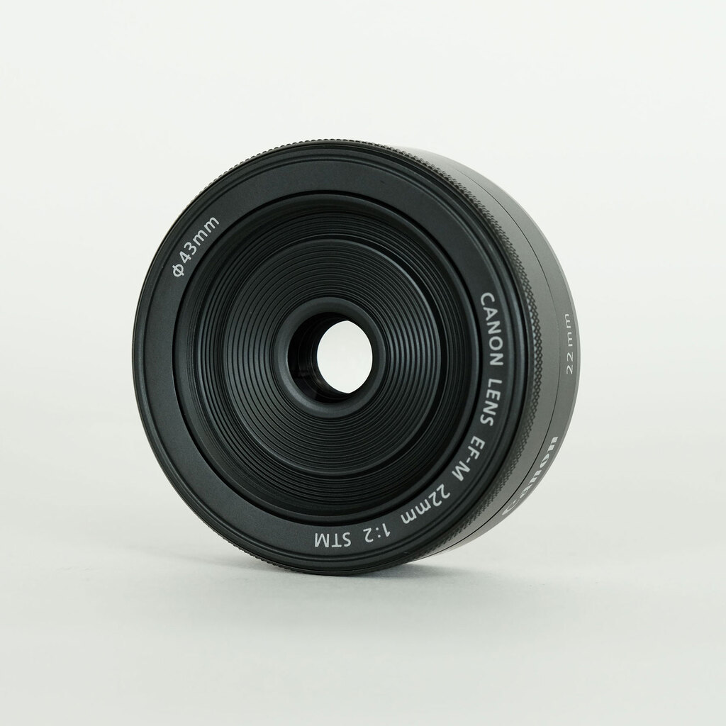 Canon EF-M22mm F2 STM