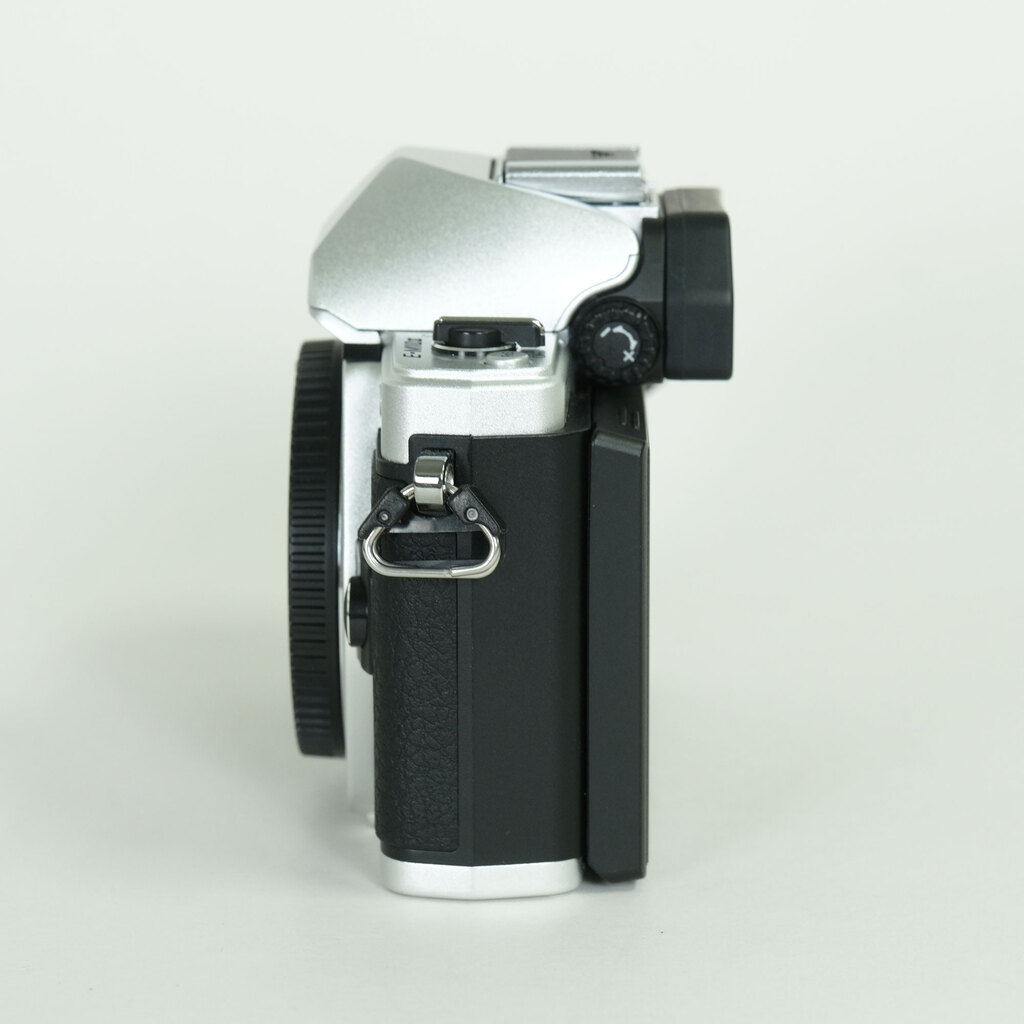 OLYMPUS OM-D E-M10 Mark II