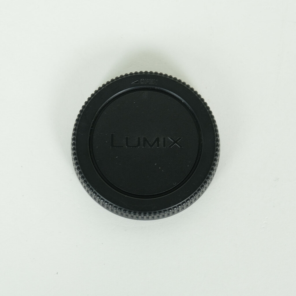 Panasonic LUMIX G VARIO 35-100mm / F4.0-5.6 ASPH. / MEGA O.I.S. [�V���o�[]