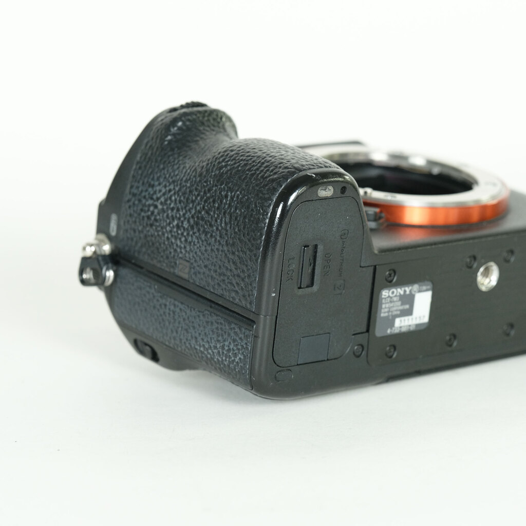 SONY α7 III（ILCE-7M3）