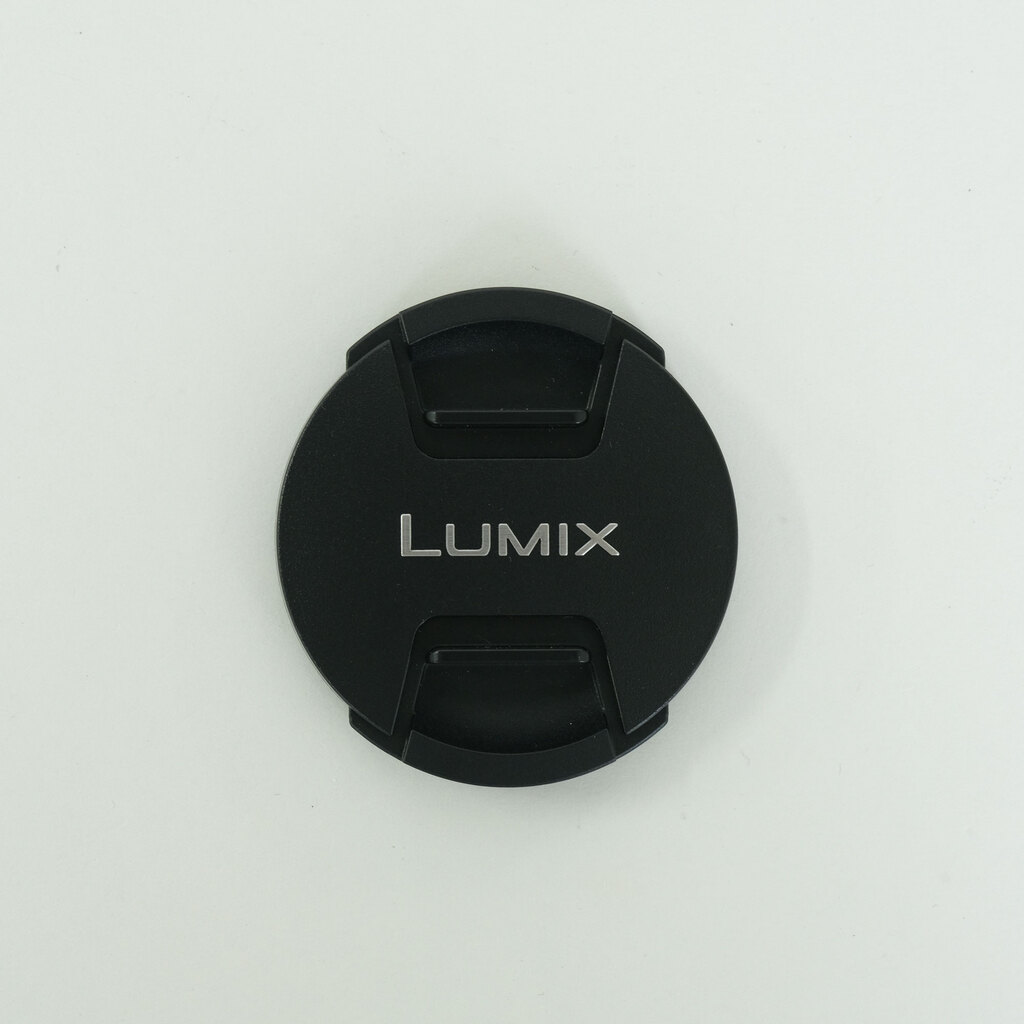 Panasonic LUMIX G VARIO 45-150mm / F4.0-5.6 ASPH. / MEGA O.I.S. Panasonic LUMIX G VARIO 45-150mm / F4.0-5.6 ASPH. / MEGA O.I.S.