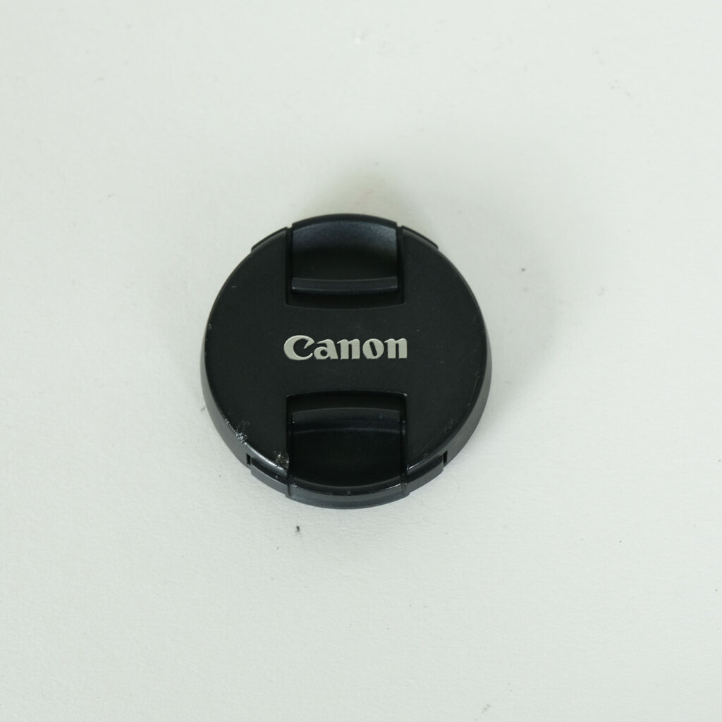 Canon EF-M22mm F2 STM Canon EF-M22mm F2 STM