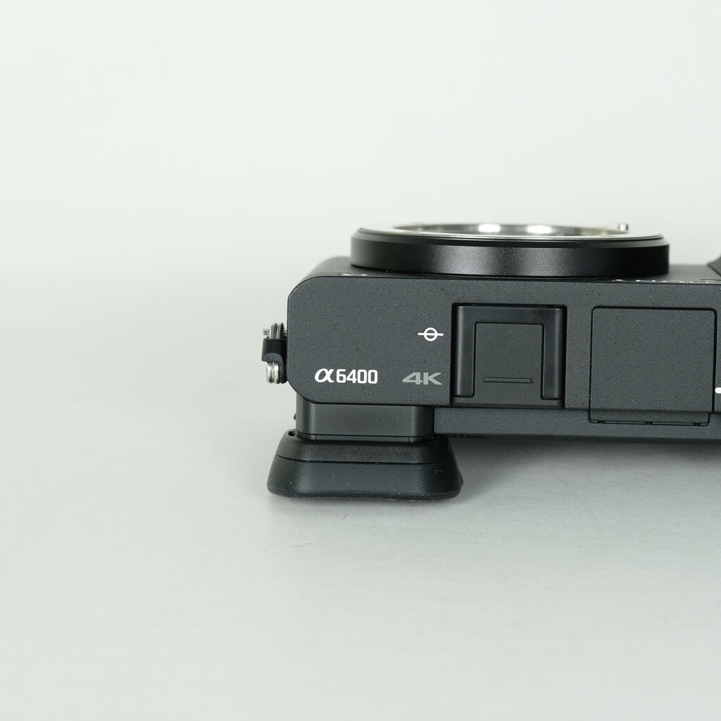 SONY α6400（ILCE-6400）の出品 | ONE SCENE（ワンシーン）