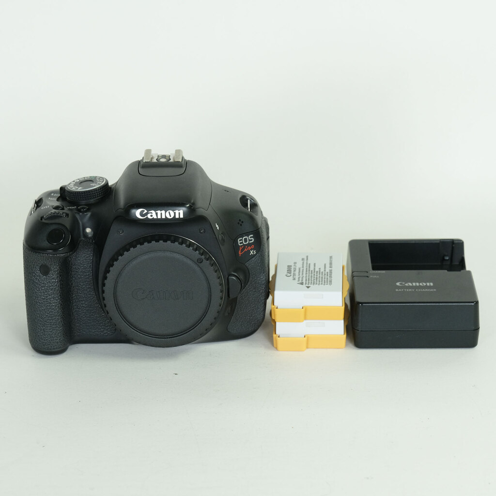 Canon EOS Kiss X5 ボディ
