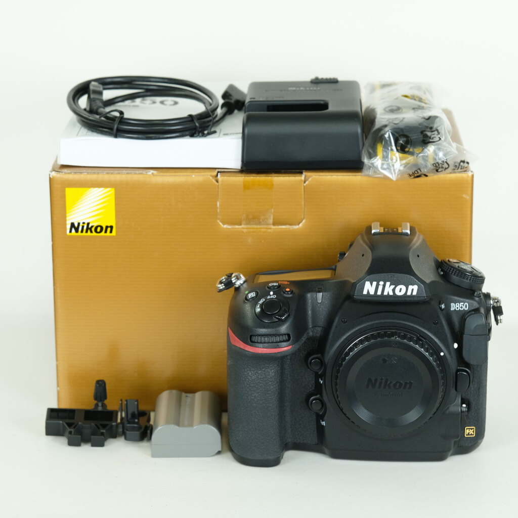 Nikon D850