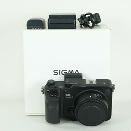 SIGMA sd Quattro H