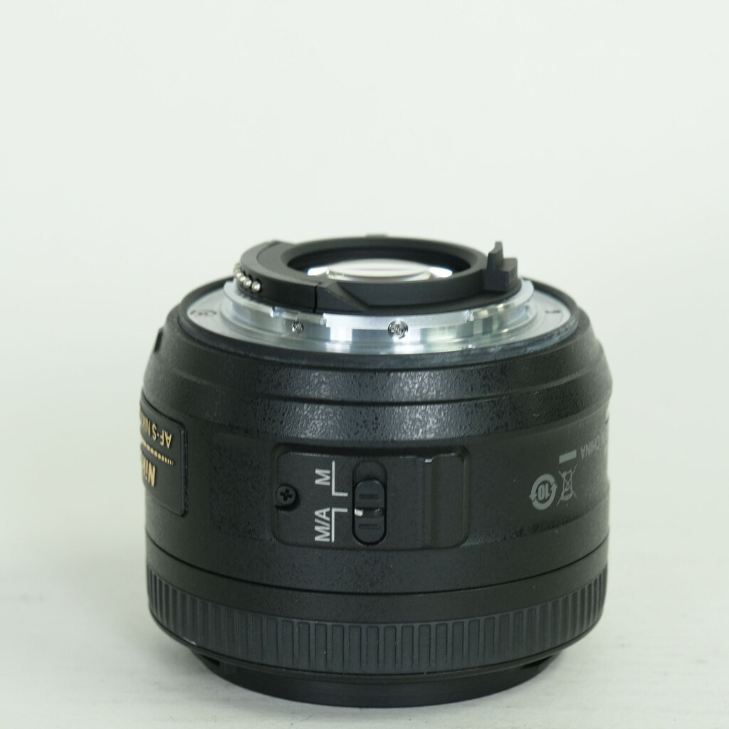 Nikon AF-S DX NIKKOR 35mm f/1.8G