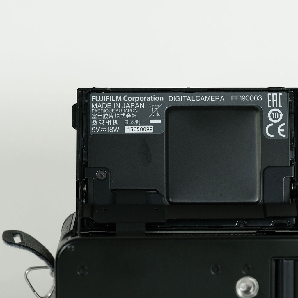 FUJIFILM X100V ブラック