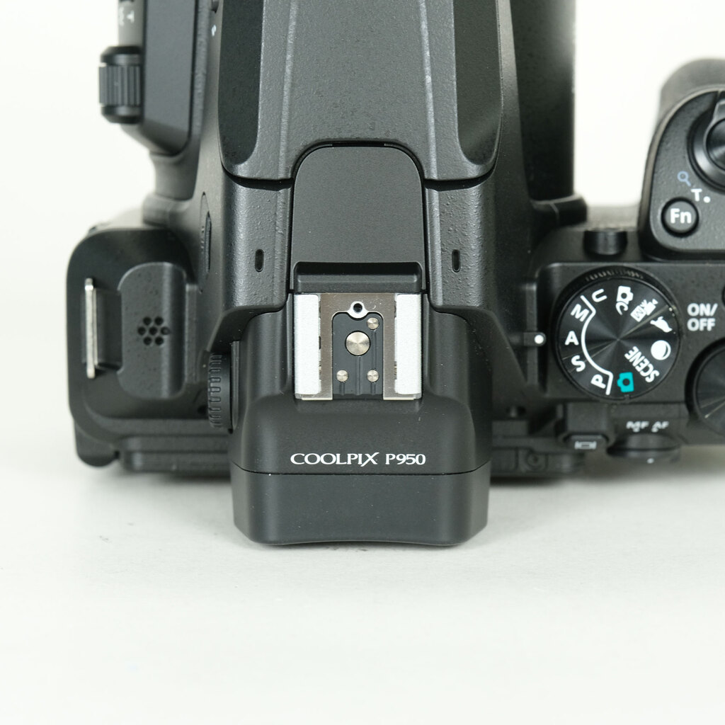 Nikon COOLPIX P950