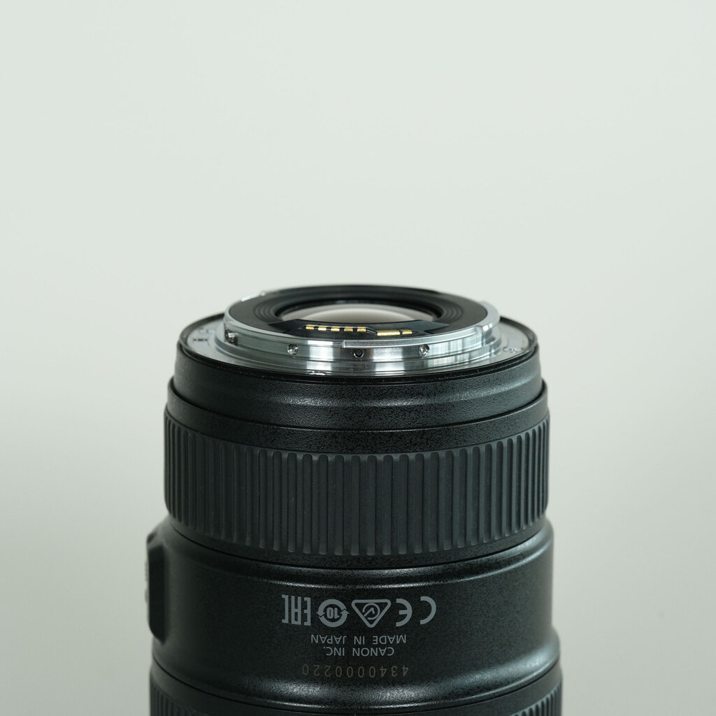 Canon EF16-35mm F4L IS USM Canon EF16-35mm F4L IS USM
