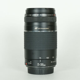 Canon EF75-300mm F4-5.6 III USM