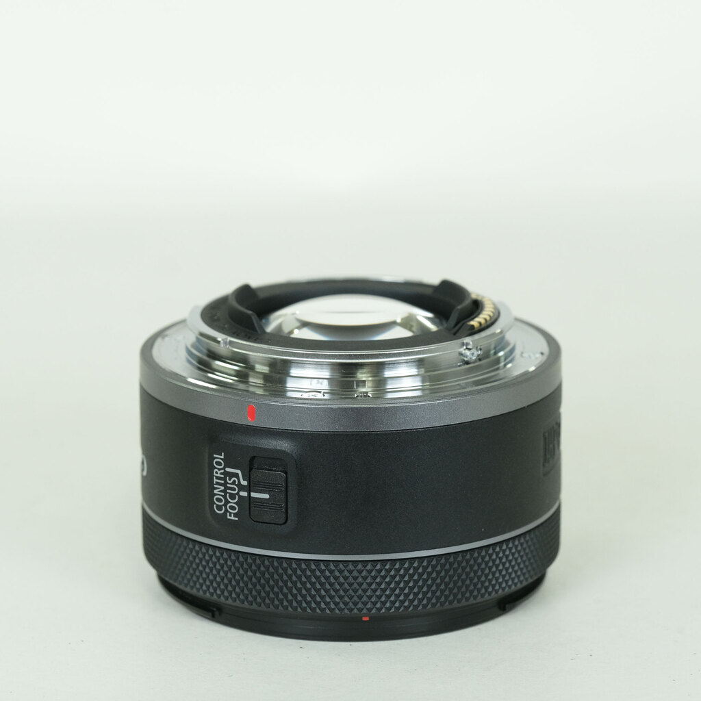 Canon RF16mm F2.8 STM Canon RF16mm F2.8 STM