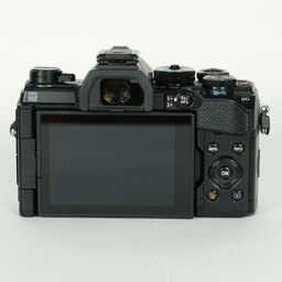 OM SYSTEM OM-5