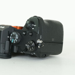 SONY α7 III(ILCE-7M3) SONY α7 III(ILCE-7M3)