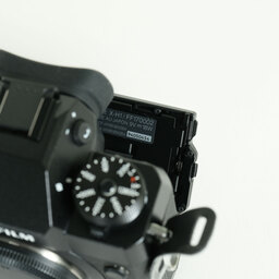 FUJIFILM X-H1