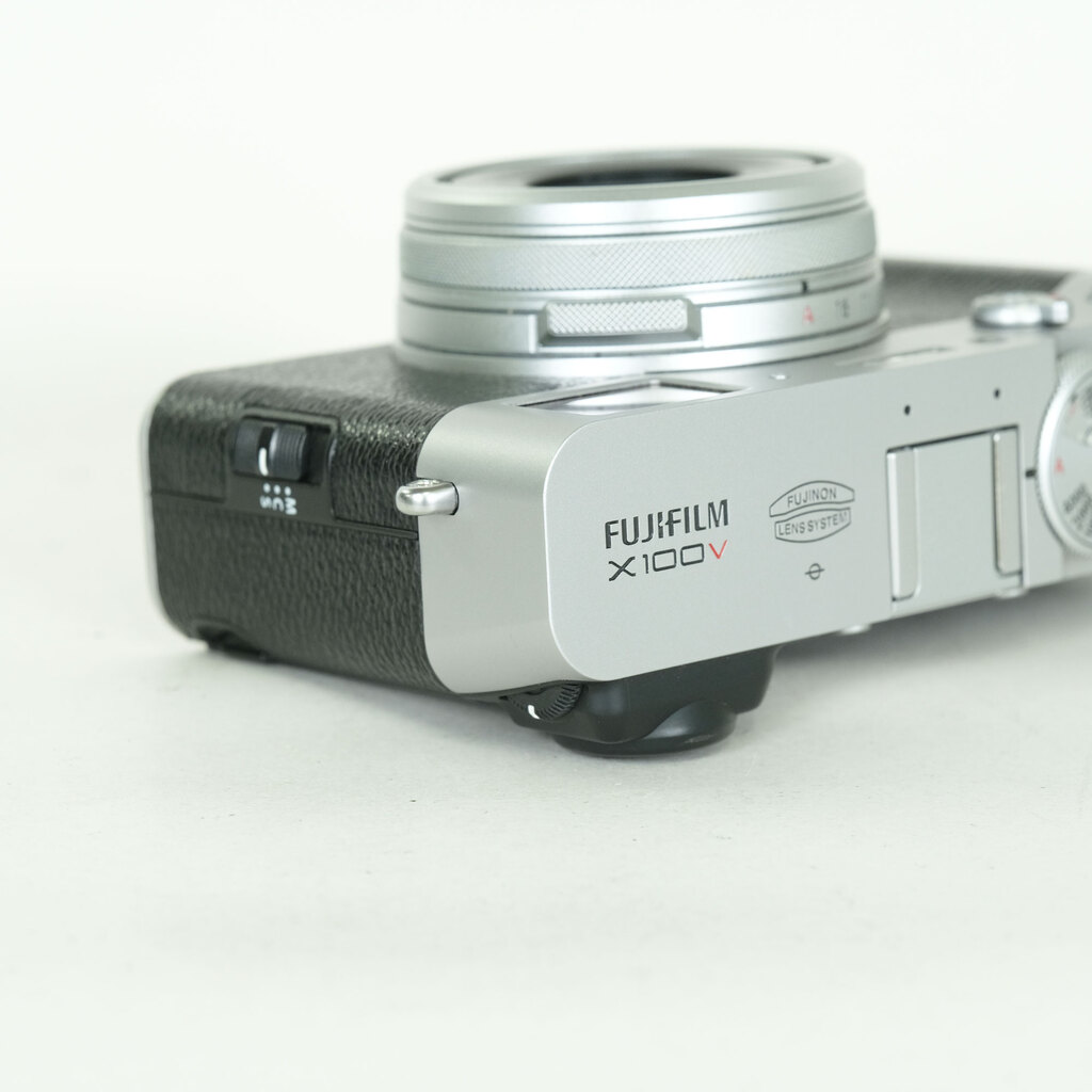 FUJIFILM X100V シルバー