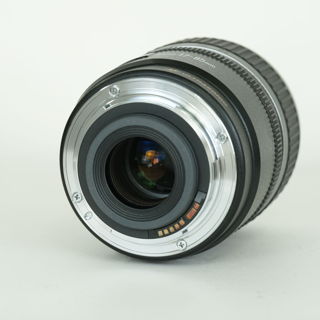 Canon EF-S17-85mm F4-5.6 IS USM Canon EF-S17-85mm F4-5.6 IS USM