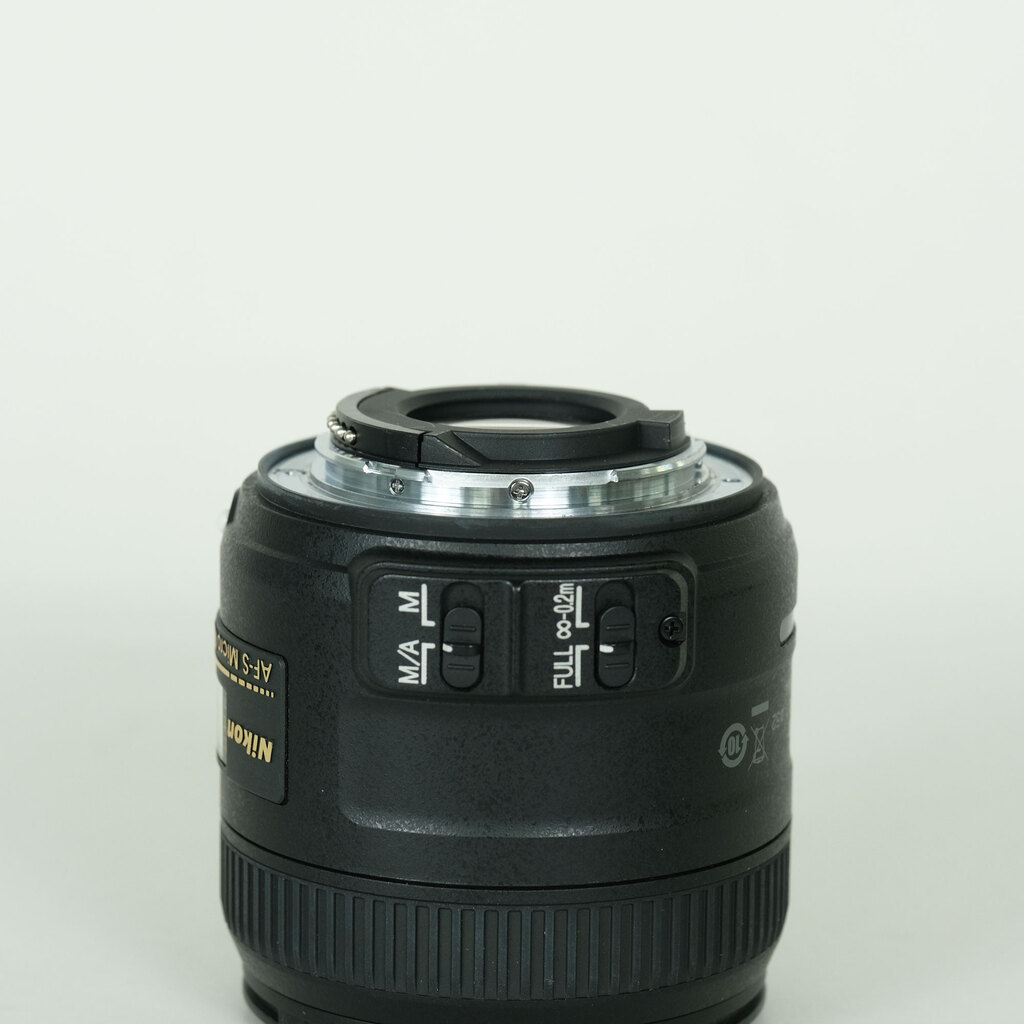 Nikon AF-S DX Micro NIKKOR 40mm f/2.8Gの出品 | ONE SCENE（ワンシーン）