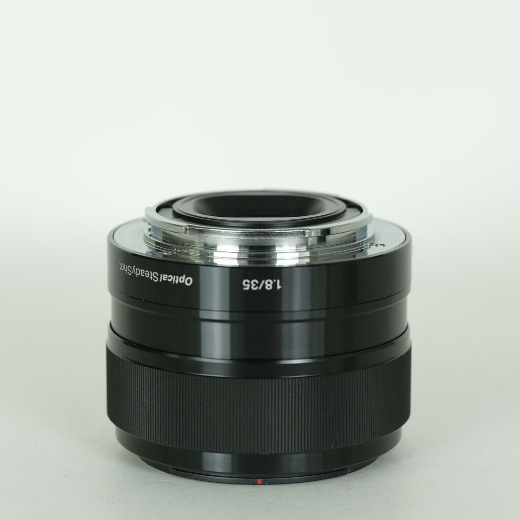 SONY E 35mm F1.8 OSS SEL35F18