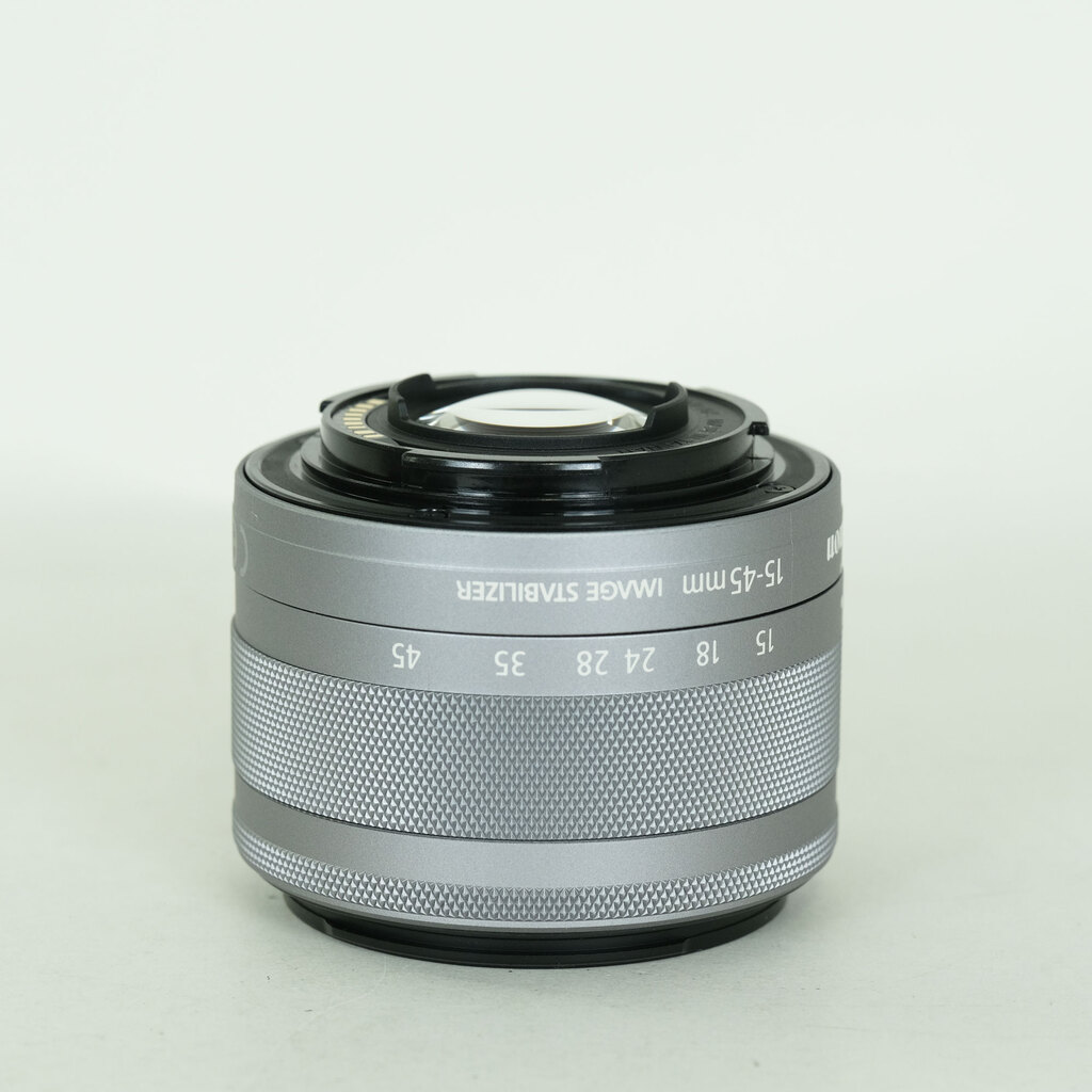 Canon EF-M15-45mm F3.5-6.3 IS STM