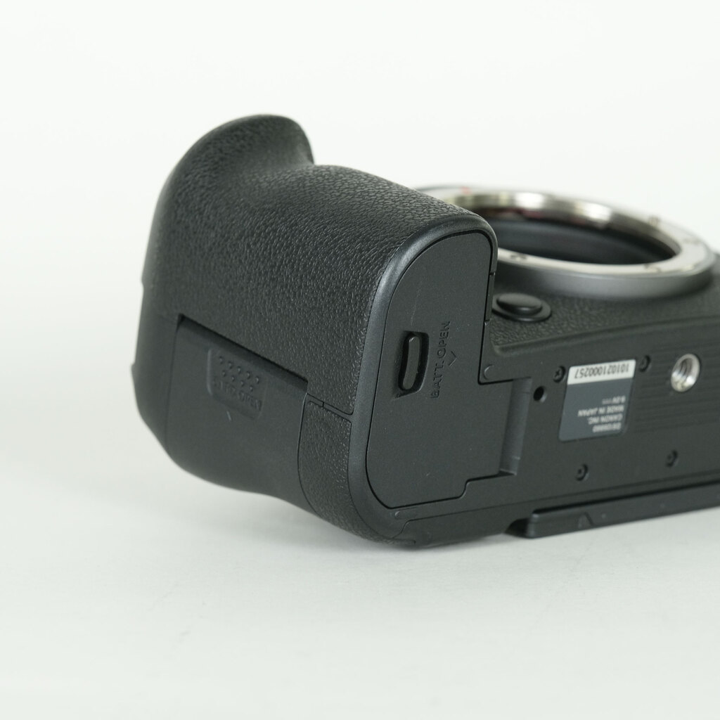 Canon EOS R6 Mark II