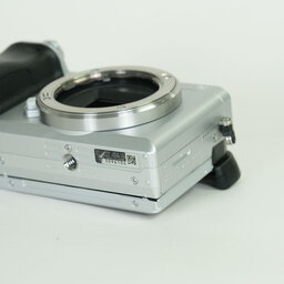 SONY α6400(ILCE-6400) SONY α6400(ILCE-6400)