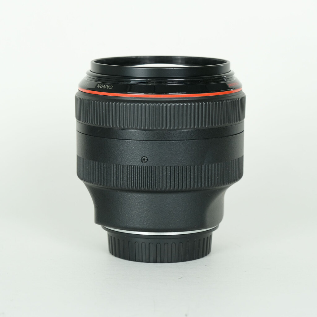 Canon EF85mm F1.2L USMの出品 | ONE SCENE（ワンシーン）