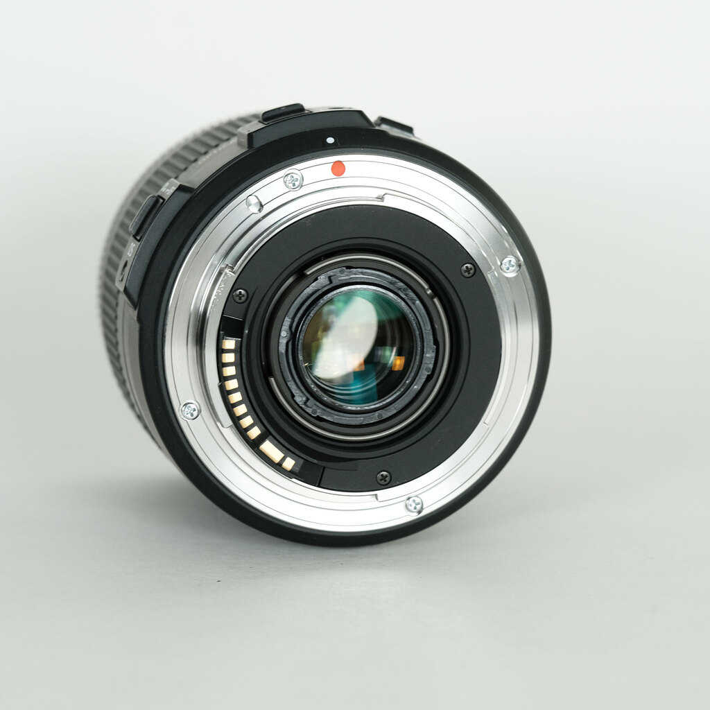 SIGMA 18-250mm F3.5-6.3 DC MACRO OS HSM (キヤノンEF用)