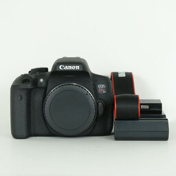 Canon EOS Kiss X8i