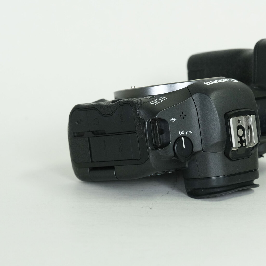 Canon EOS R5