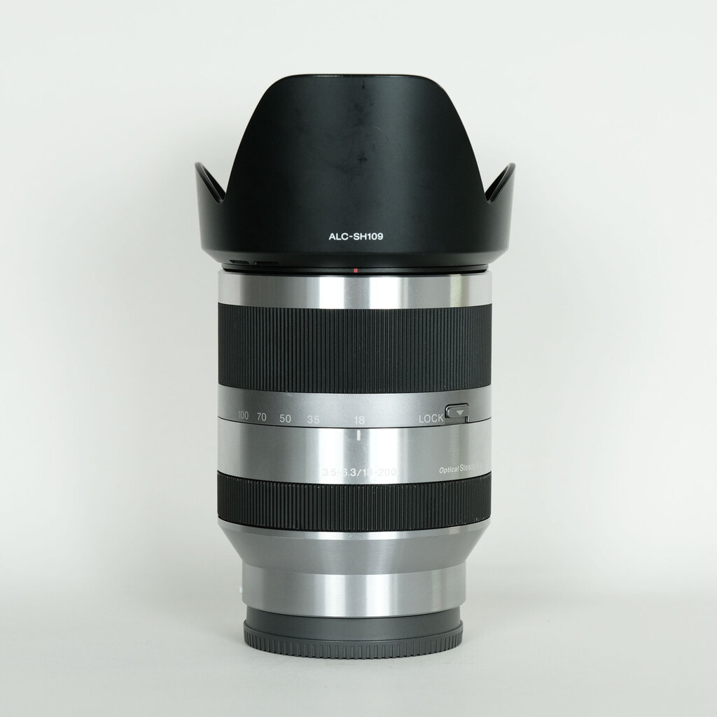 SONY E18-200mm F3.5-6.3 OSS SEL18200