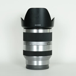 SONY E18-200mm F3.5-6.3 OSS SEL18200