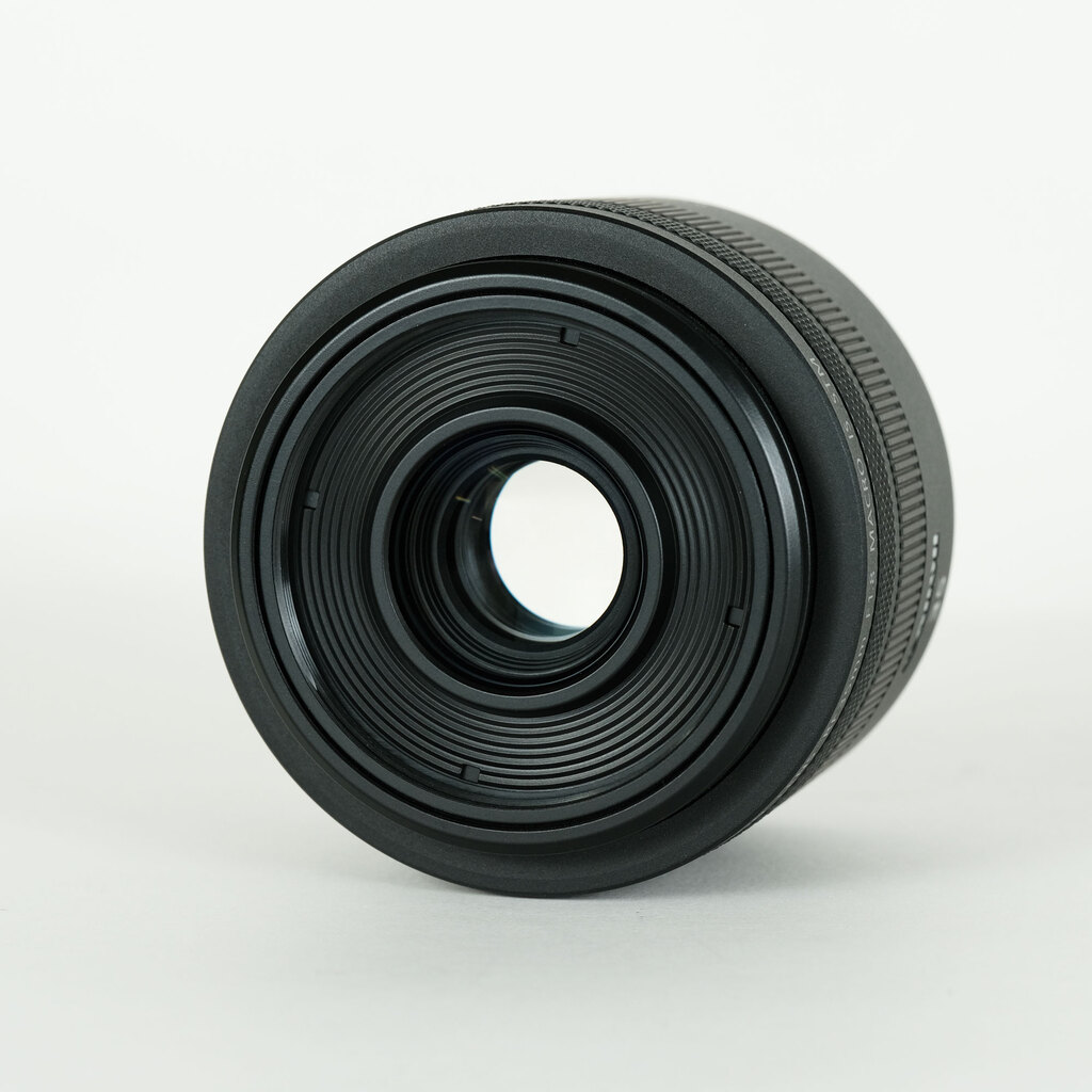 Canon RF35mm F1.8 MACRO IS STM