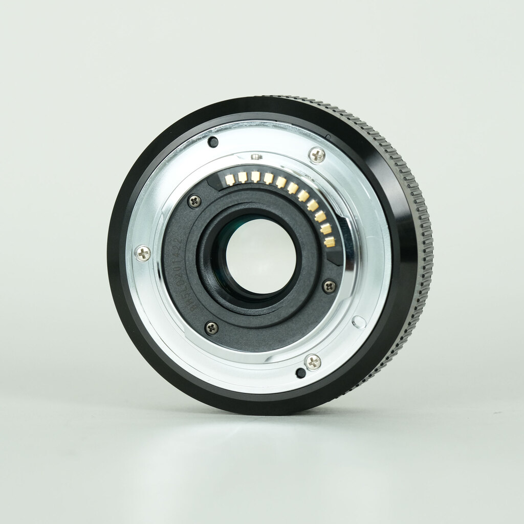 Panasonic LUMIX G 20mm F1.7 II ASPH. Panasonic LUMIX G 20mm F1.7 II ASPH.