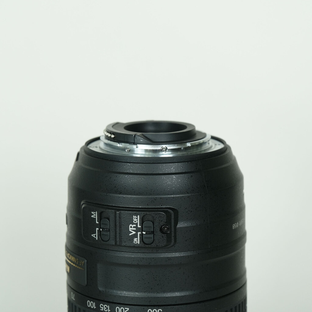 Nikon AF-S DX NIKKOR 55-300mm F4.5-5.6G ED VRの出品 | ONE SCENE