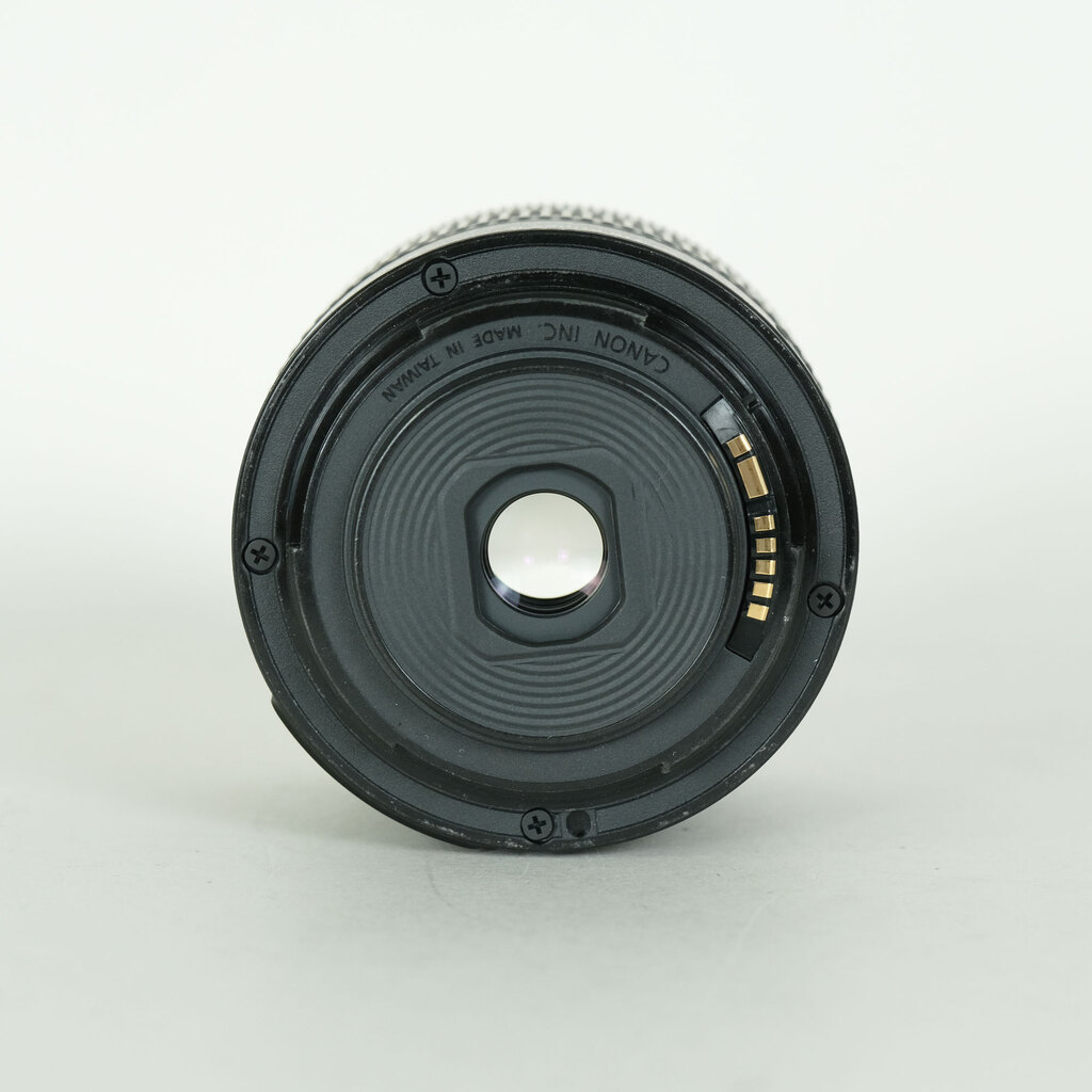 Canon EF-S18-55mm F4-5.6 IS STM