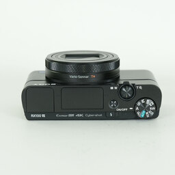 SONY Cyber-shot DSC-RX100M7